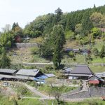 【てくてく歩記】急傾斜地の小集落へ 国津・羽根、神屋