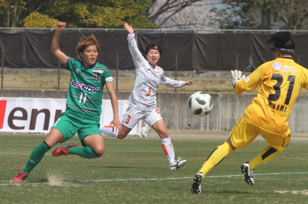 くノ一快勝　本拠地で愛媛Lから4ゴール　なでしこリーグ杯