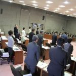 中岡議員への辞職勧告を決議 伊賀市議会