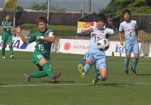 くノ一後半突き放す　バニーズに3‐1　なでしこ杯2部