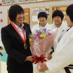柔道国際大会で優勝 堂﨑さんが凱旋報告 名張市