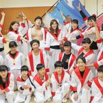 新調衣装で「桜」の舞台 よさこいソーラン桜花女