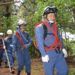 登山者の救助想定 消防職員が訓練 伊賀市の霊山で