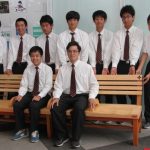 「忍ベンチ」完成 伊賀白鳳高生の力作 ハイトピア伊賀に