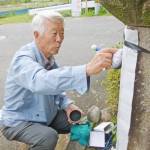 拓本 古い墓石や道標後世に 伊賀市の松本さん