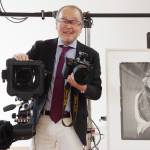 黄綬褒章に名張市の川地さん 「光で描く」肖像写真