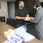 給付金の一部で感染防止用品を寄贈 伊賀市の池澤さん