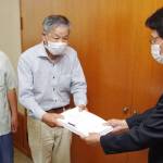「ゆりの里」存続求め署名提出 名張市