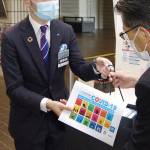 回収した未開封マスク170枚 市に届ける 名張JC