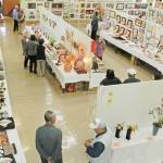 芸術作品並ぶ いがまち展覧会 24、25日