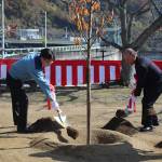 50周年祝う式典や植樹 名張・青蓮寺ダム