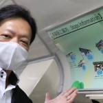 JR関西線14車両 地元高校生が案内板デザイン