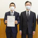 観光農園で6次化 名張の組合に認定証 放棄地活用し水稲果樹栽培