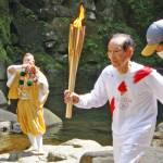 五輪聖火リレー 伊賀・名張6・7キロ駆ける 三重県2日目
