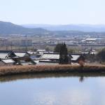 【てくてく歩記】盆地見渡す関西線沿い 山中の神社も