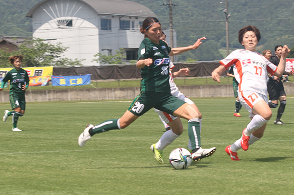 くノ一再び連勝　愛媛Lに3-1　なでしこ1部