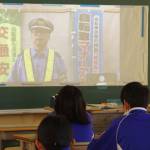 自転車事故防止へ 名張・赤目中で交通安全講話