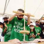 名張で三重とこわか国体・大会の炬火を採火 まいぎりで火起こし