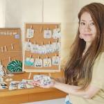 「南の島」らしさ手作りで ビーズアクセサリー 伊賀市の川さん