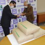 保育施設に名張産新米300キロ寄贈 「おいしく味わって」地元NPO