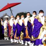 不動寺受け継ぐ 新住職就任披露「晋山式」晴れやかに 伊賀市沖