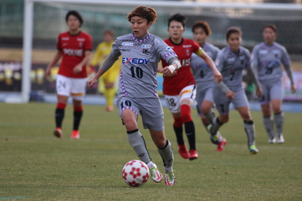 くノ一8強進めず　浦和に0-1　皇后杯サッカー