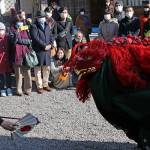 2年ぶりに「鼻高」も 伊賀・敢國神社で獅子神楽「舞初式」