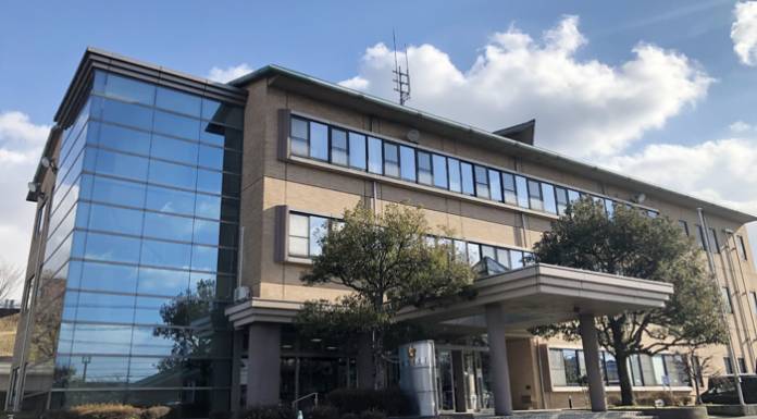 ビットコイン2400万円相当被害 名張の30代男性 警察装う特殊詐欺