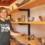 金属のような陶器 18日から髙木さん個展