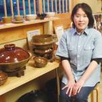 亡父の伊賀焼窯、継ぐ娘 カネダイ陶器5代目の大矢さん