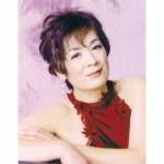 歌手生活18年のYUMICOさん 12月1日にライブ 名張