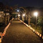 名居神社でキャンドル・ナイト 獅子舞も 名張市下比奈知で