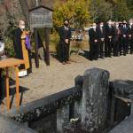 しぐれ忌に80人 芭蕉の遺徳しのぶ 伊賀市の万寿寺で