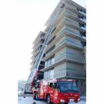 新岡波病院ではしご車合同訓練 伊賀・名張の2消防署