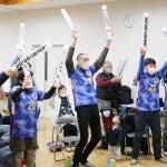 W杯スペイン戦 日本決勝T進出決定 町野選手の父らが勝利見守る