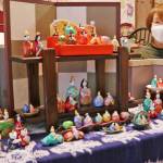 おひなさま 紙粘土でユニークに 名張の水野さん