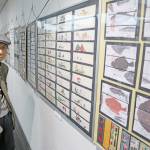 箸袋収集60年の石田さん 伊賀市役所で展示会 30日まで