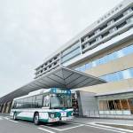 岡波総合病院へ乗り入れ 三重交通の路線バス