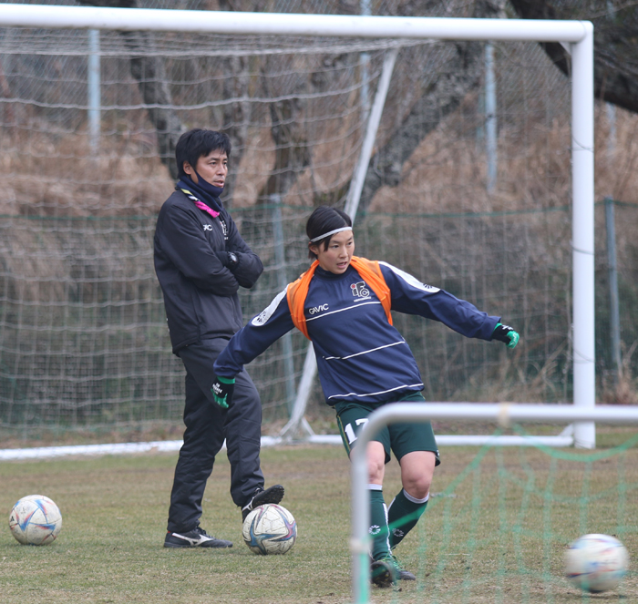 優勝奪還へ始動　女子サッカー・くノ一三重