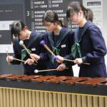 東海で金 受賞の打楽器三重奏を披露 伊賀市の緑ヶ丘中