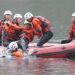 ダム湖内で水難救助合同訓練 伊賀・名張の両消防署