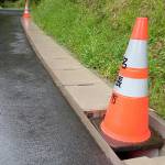 鉄製ふた5枚盗難か 名張市安部田の市道沿い