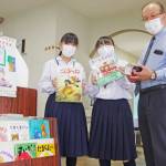 待ち時間は児童書で 元警察官の相談員が寄贈 名張署にコーナー