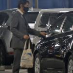 是か非か?公用車で夕食おかず購入 市民「私的利用だ」 市長「最小限の権利」 伊賀市