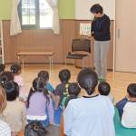「子育ての一助に」協力し合い読み聞かせ 伊賀市のボランティア