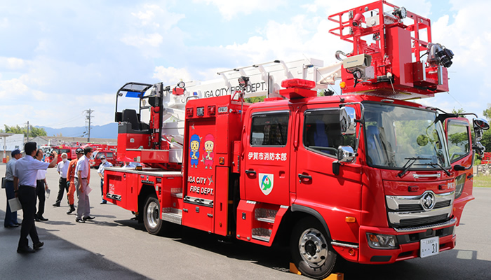 機動力向上に期待 20メートル級はしご車配備 伊賀市消防本部 | 【伊賀 ...