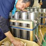 復活の夏、5万発夜空へ 苦境乗り越え 山添村の花火会社 フォトコンも