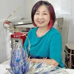 真夏の夜のステンドグラス展 11日から 伊賀・史跡旧崇広堂で