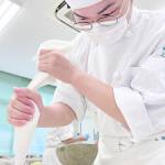 スイーツコンテストでグランプリ 伊賀白鳳高・上岡さん