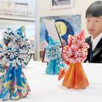 入居者の初作品展 名張のサ高住「百合ヒルズ」で 31日まで